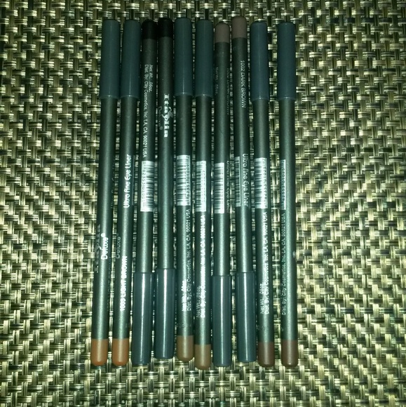 BUNDLE Italia Deluxe ultra fine  pencil eyeliner👀 - Picture 2 of 7